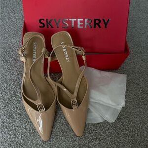 Women's Beige Patent Leather Heels